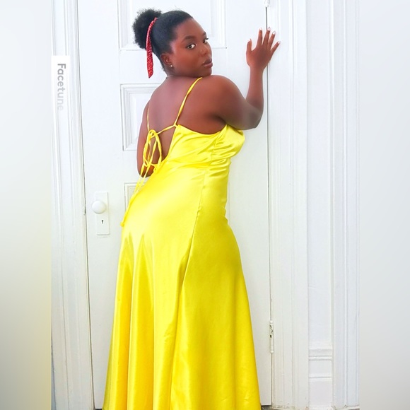 Vivid Yellow Silk Doublelined Evening Backless High Split Dress - Picture 4 of 14